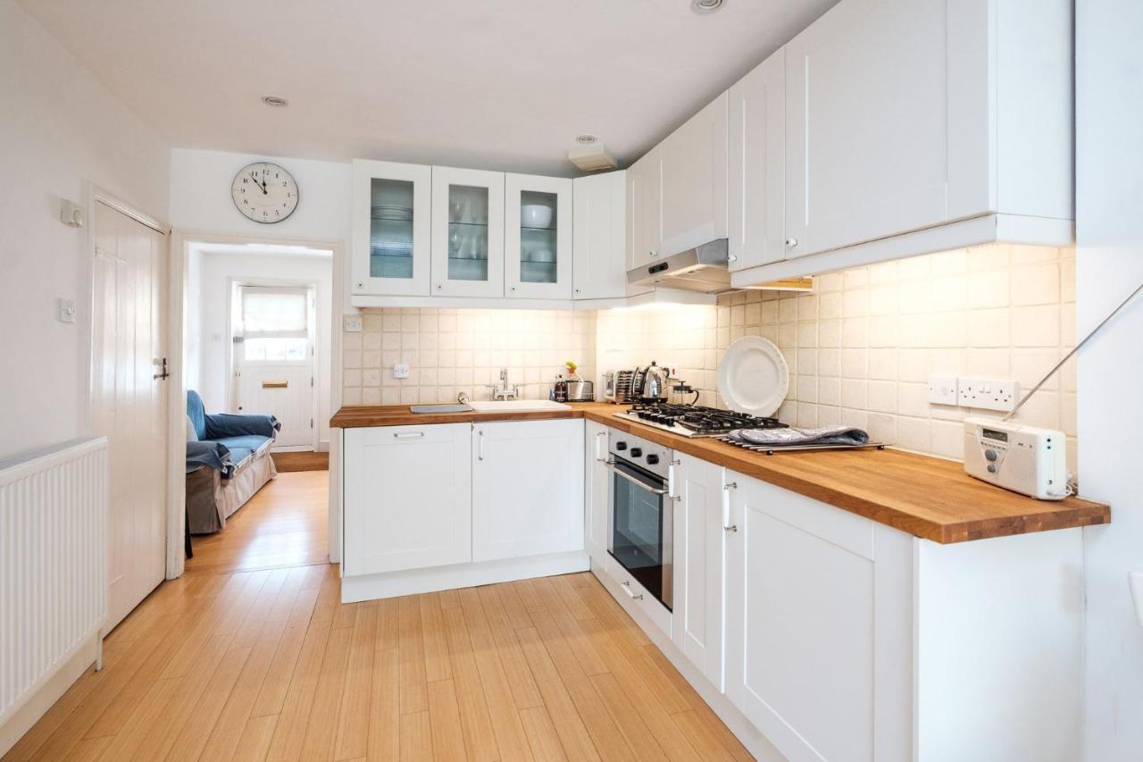 201 High Street Villa Алдебург Екстериор снимка